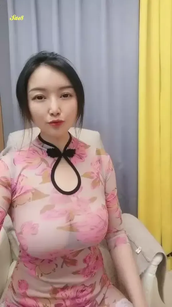 丰乳肥臀风骚御姐女人味十足淫荡又高冷